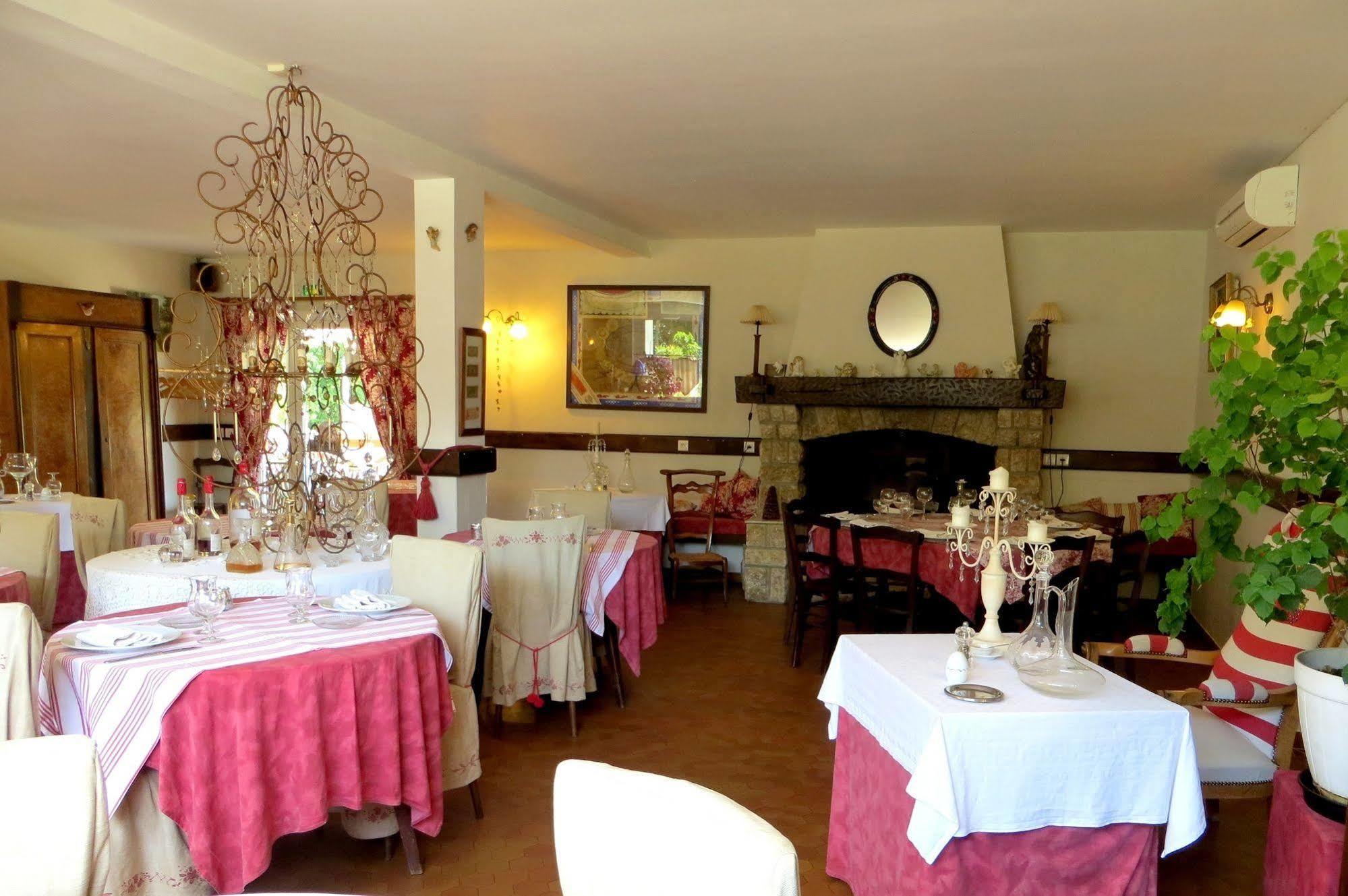 Logis Hotel Le Clos Pite Préchacq Εξωτερικό φωτογραφία