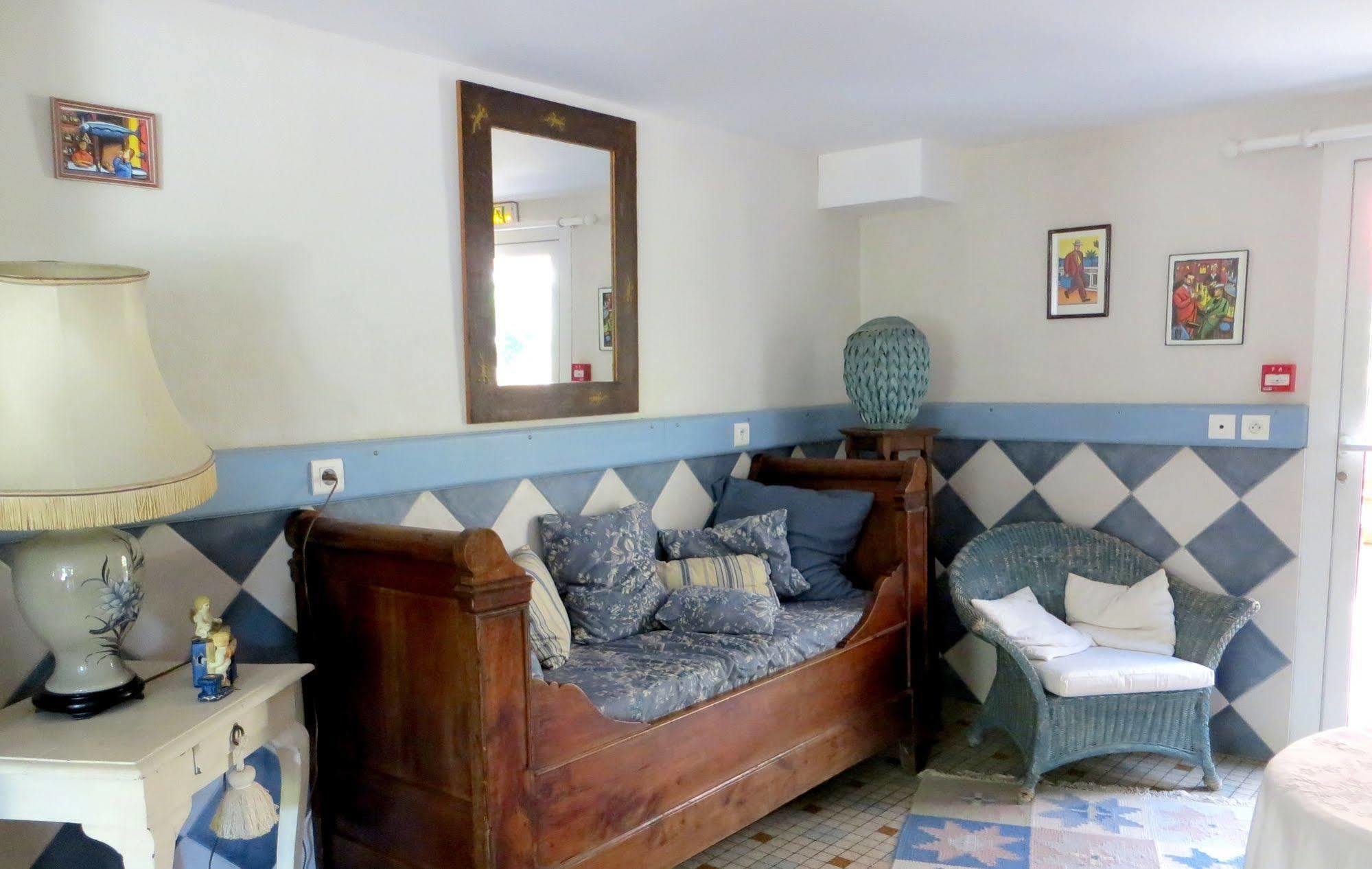 Logis Hotel Le Clos Pite Préchacq Εξωτερικό φωτογραφία